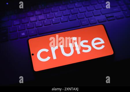 Paraguay. 2 agosto 2024. In questa immagine, il logo Cruise LLC viene visualizzato sullo schermo di uno smartphone. Credito: SOPA Images Limited/Alamy Live News Foto Stock