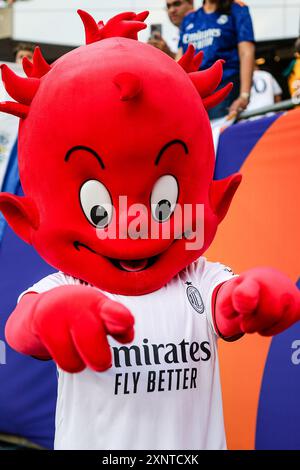 Milanello, l'AC Milan, mascotte al Soldier Field a piedi durante il DIRECTV Soccer Champions Tour a Chicago, Illinois Foto Stock