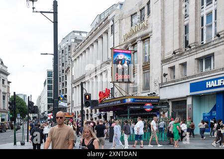 Londra, Regno Unito - 24 luglio 2024: Il musical Sister Act al Dominion Theatre. Foto Stock