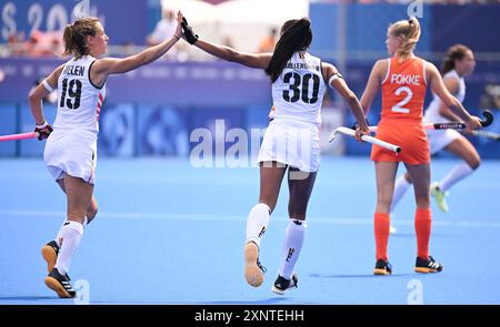 Parigi, Francia. 2 agosto 2024. Il belga Ambre Ballenghien festeggia dopo aver segnato durante una partita di hockey tra la nazionale belga, le Panthers rosse e i Paesi Bassi, la quarta partita nella piscina femminile A ai Giochi Olimpici di Parigi 2024, venerdì 2 agosto 2024 a Parigi, in Francia. I Giochi della XXXIII Olimpiade si svolgono a Parigi dal 26 luglio all'11 agosto. La delegazione belga conta 165 atleti in 21 sport. BELGA PHOTO LAURIE DIEFFEMBACQ credito: Belga News Agency/Alamy Live News Foto Stock