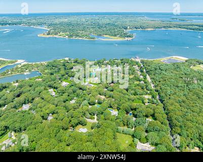 vista aerea di north haven e di una lontana isola riparata, new york Foto Stock