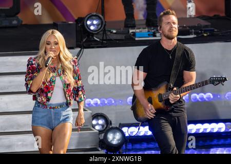 New York, Stati Uniti. 2 agosto 2024. Carrie Underwood si esibisce durante il concerto GMA al Central Park di New York il 2 agosto 2024. (Foto di Lev Radin/Sipa USA) credito: SIPA USA/Alamy Live News Foto Stock