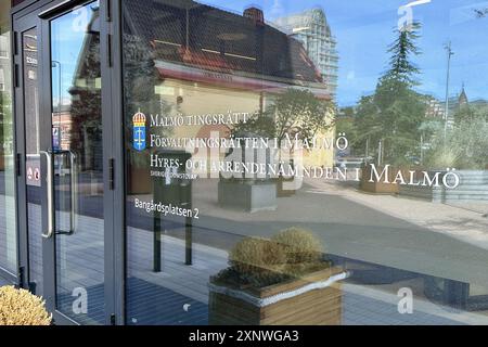 ARCHIVIATO - 02 agosto 2024, Svezia, Malmö: Veduta dell'ingresso al tribunale distrettuale di Malmö. Foto: Steffen Trumpf/dpa Foto Stock