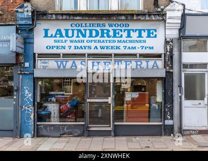 Laundrette, Colliers Wood, Londra sud Foto Stock