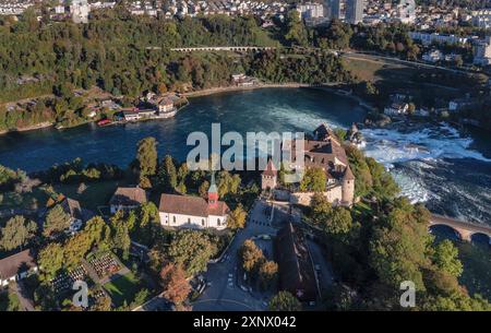 Cascate del Reno di Sciaffusa con Schloss Laufen, Neuhausen bei Schaffhausen, Cantone di Sciaffusa, Svizzera, Europa Foto Stock