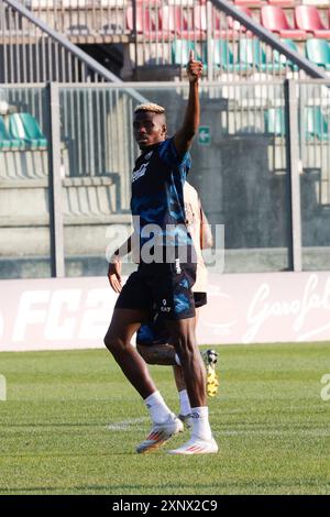 Castel di Sangro, Abbruzzo, Italia. 2 agosto 2024. Victor Osimhen del Napoli gioca durante il giorno 9 del training camp pre-stagionale della SSC Napoli allo Stadio Patini di Castel di Sangro, Italia il 2 agosto 2024 (Credit Image: © Ciro De Luca/ZUMA Press Wire) SOLO USO EDITORIALE! Non per USO commerciale! Foto Stock