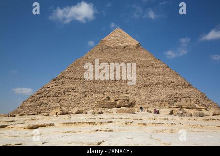 Piramide di Khafre (Chefren), complesso della piramide di Giza, sito patrimonio dell'umanità dell'UNESCO, Giza, Egitto, Nord Africa, Africa Foto Stock