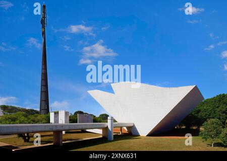 Tancredo Neves Pantheon della Patria e della libertà o Pantheon Nazionale della libertà, progettato da Oscar Niemeyer, sito Patrimonio dell'Umanità, Brasilia Foto Stock