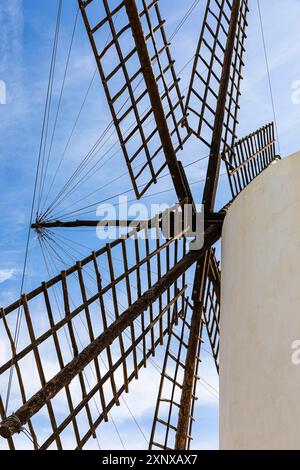 Storico mulino a vento a Eivissa, Ibiza, Ibiza, Isole Baleari, Mar Mediterraneo, Spagna Foto Stock