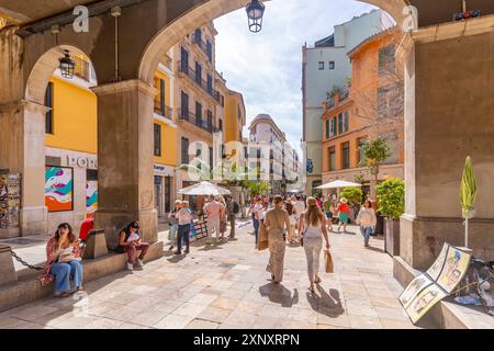 Vista della strada vicino a Placa Mayor, Palma di Maiorca, Maiorca, Isole Baleari, Spagna, Mediterraneo, Europa Copyright: FrankxFell 844-34471 Edit Foto Stock