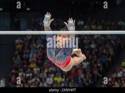 Parigi, Francia. 1 agosto 2024. SUNISA LEE si sta recando a una medaglia di bronzo nella ginnastica artistica femminile alle Olimpiadi di Parigi 2024. Le barre irregolari erano il terzo di quattro esercizi nella rotazione. (Immagine di credito: © Mark Edward Harris/ZUMA Press Wire) SOLO PER USO EDITORIALE! Non per USO commerciale! Foto Stock