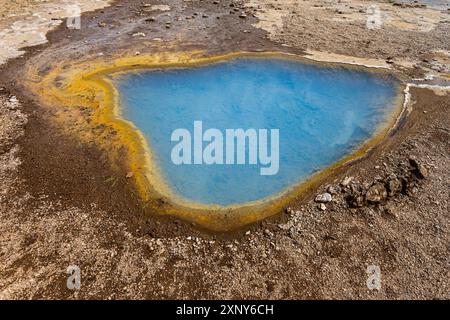 Il geyser Blesi, cerchio d'oro nel sud dell'Islanda Foto Stock