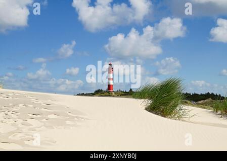 Faro di Amrum sulla grande duna, Wittduen, Amrum, Frisia settentrionale, Frisia settentrionale, Schleswig-Holstein, Germania Foto Stock