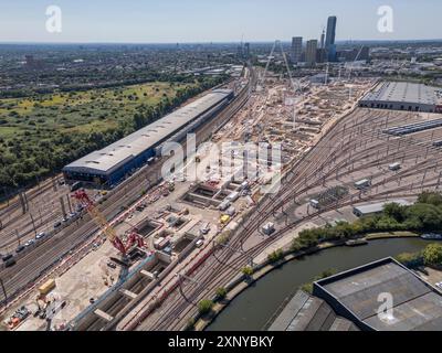 Vista aerea del cantiere della stazione ferroviaria HS2 Old Oak Common (luglio 2024), Londra, Regno Unito. Foto Stock