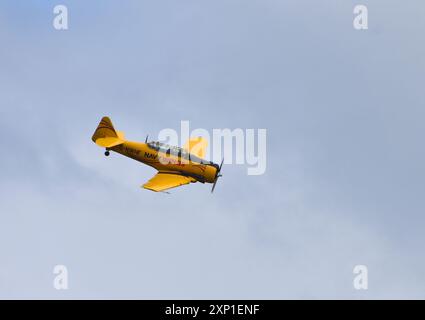 Colori delle ali della Marina degli aeromobili Harvard G-NWHF vintage Foto Stock