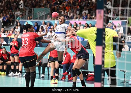 Parigi, Francia. 2 agosto 2024. Handball-Spain V France-Paris 2024 Olimpiadi estive, Parigi 2024, Parigi, Francia il 2 agosto 2024. Foto di David Niviere/ABACAPRESS. COM credito: Abaca Press/Alamy Live News Foto Stock