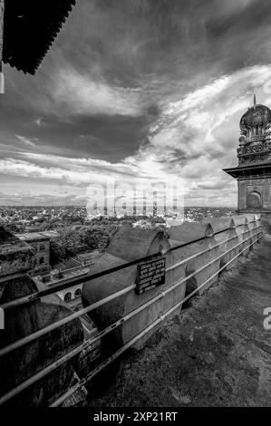 06 04 2008 architettura islamica costruita nel 1659 da Muhammad Adil Shah Gol Gumbaz-Bijapur-KARNATAKA-INDIA Asia. Foto Stock