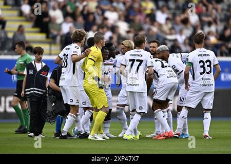 Lovanio, Belgio. 3 agosto 2024. Giocatori dell'OHL nella foto durante una partita di calcio tra OH Leuven e KRC Genk, sabato 03 agosto 2024 a Lovanio, il giorno 2 della stagione 2024-2025 della prima divisione del campionato belga "Jupiler Pro League". BELGA FOTO JOHAN EYCKENS credito: Belga News Agency/Alamy Live News Foto Stock