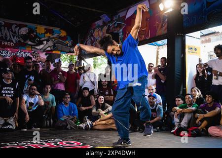 Diadema, Brasile. 3 agosto 2024. La tappa di São Paolo del Breaking Red Bull BC One si svolge questo sabato (03), selezionando rappresentanti maschili e femminili per la tappa nazionale che si terrà domani presso l'Auditorium Ibirapuera. Cypher São Paulo si tiene, per la prima volta, fuori dalla capitale, alla Casa do Hip Hop di Diadema. Crediti: Rodilei Morais/FotoArena/Alamy Live News Foto Stock