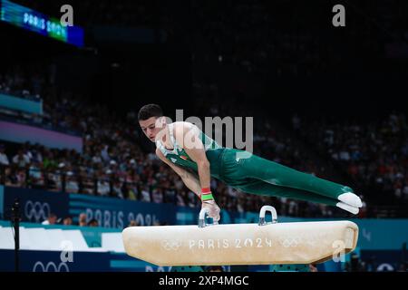 PARIGI, FRANCIA. 3 agosto 2024. Rhys McClenaghan del Team Ireland gareggia durante la finale del pommel Horse dell'ottavo giorno dei Giochi Olimpici di Parigi 2024 alla Bercy Arena, Parigi, Francia. Crediti: Craig Mercer/Alamy Live News Foto Stock