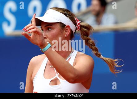 Zagabria, Croazia. 3 agosto 2024. PARIGI, FRANCIA - 3 AGOSTO: Donna Vekic di Croazia durante la finale di Tennis Women's Singles contro il cinese Qinwen Zheng l'ottavo giorno dei Giochi Olimpici di Parigi 2024 al Roland Garros il 3 agosto 2024 a Parigi, Francia. Foto: Igor Kralj/PIXSELL credito: Pixsell/Alamy Live News Foto Stock