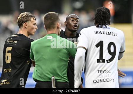 Lovanio, Belgio. 3 agosto 2024. Mujaid Sadick Aliu di Genk reagisce durante una partita di calcio tra OH Leuven e KRC Genk, sabato 03 agosto 2024 a Lovanio, il giorno 2 della stagione 2024-2025 della "Jupiler Pro League" prima divisione del campionato belga. BELGA FOTO JOHAN EYCKENS credito: Belga News Agency/Alamy Live News Foto Stock