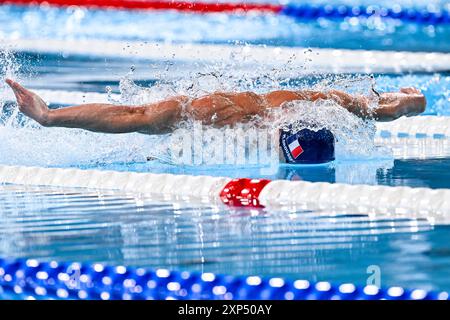 Parigi, Francia. 3 agosto 2024. Maxime Grousset di Francia gareggia nella finale di nuoto 100m Butterfly Men durante i Giochi Olimpici di Parigi 2024 presso la Defense Arena di Parigi (Francia), il 3 agosto 2024. Crediti: Insidefoto di andrea staccioli/Alamy Live News Foto Stock