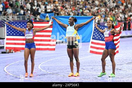 Parigi, Francia, 3 agosto 2024. 3 agosto 2024; Giochi Olimpici di Parigi, Stade de France, Parigi, Francia, 8° giorno; atletica leggera, finale donne 100m, ALFRED Julien di Santa Lucia vince la medaglia d'oro seguita da RICHARDSON SHa'carri degli Stati Uniti con argento e JEFFERSON Melissa (usa) con bronzo crediti: Action Plus Sports Images/Alamy Live News Foto Stock