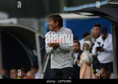 Castel di Sangro, Italia, 3 agosto 2024 Antonio Conte della SSC Napoli gesti durante il calcio - partita amichevole tra SSC Napoli vs Girona FC :Agostino Gemito/ Alamy Live News Foto Stock