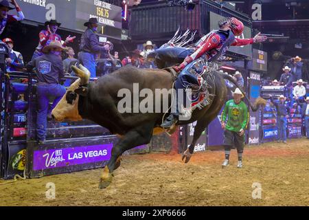 SUNRISE, FLORIDA - 2 AGOSTO: John Crimber in sella a Kodiac durante la PBR: Camping World Team Series Freedom Days: Foto di Chris Arjoon Foto Stock