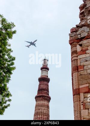 Qutab Minar nel complesso Qutb (Delhi/India) Foto Stock