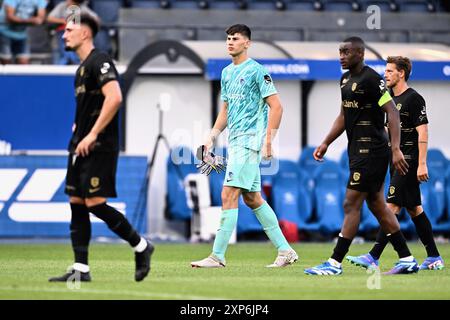 Lovanio, Belgio. 3 agosto 2024. Mike Penders di Genk nella foto dopo una partita di calcio tra OH Leuven e KRC Genk, sabato 03 agosto 2024 a Lovanio, il giorno 2 della stagione 2024-2025 della "Jupiler Pro League" prima divisione del campionato belga. BELGA FOTO JOHAN EYCKENS credito: Belga News Agency/Alamy Live News Foto Stock