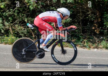 28 luglio 2024, T100 Triathlon World Series MEN's Race, London Docklands, UK. L'ex campione olimpico Alastair Brownlee sulla tappa di corsa della gara. Foto Stock