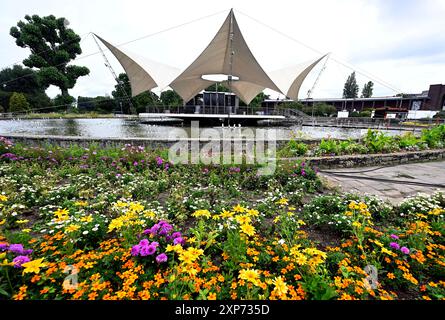 Colonia, Germania. 4 agosto 2024. Vista del sito Tanzbrunnen nel Rheinpark. Crediti: Roberto Pfeil/dpa/Alamy Live News Foto Stock