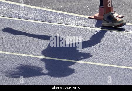 Parigi, Francia. 4 agosto 2024. 4 agosto 2024; Giochi Olimpici di Parigi, Parigi, Francia, 9° giorno; atletica leggera allo Stade de France, qualifiche Steeplechase 3000m femminile Heat 1, Aimee Pratt in azione crediti: Action Plus Sports Images/Alamy Live News Foto Stock