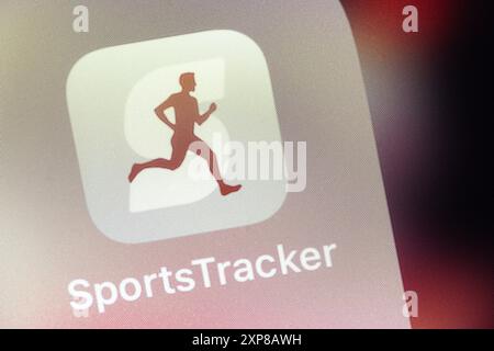 OSTRAVA, CECHIA - 27 LUGLIO 2024: Icona dell'app mobile SportsTracker su smartphone iOS Foto Stock