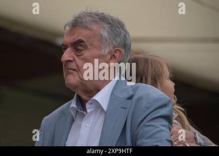 Herbert Reul, CDU, Ministro degli interni della Renania settentrionale-Vestfalia, Germania, alla corsa di cavalli 'Henkel Preis der Diana', Grafenberg Race Track, Düsseldorf Foto Stock