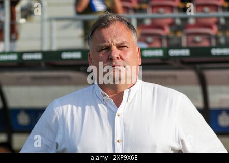 Cracovia, Polonia. 26 luglio 2024. Allenatore Tomasz Tulacz del Puszcza Niepolomice visto durante la partita di calcio PKO BP Ekstraklasa 2024/2025 tra Puszcza Niepolomice e Gornik Zabrze allo Stadio di Cracovia. Punteggio finale; Puszcza Niepolomice 2:2 Gornik Zabrze. (Foto di Grzegorz Wajda/SOPA Images/Sipa USA) credito: SIPA USA/Alamy Live News Foto Stock