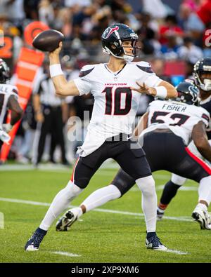 1 agosto 2024: Il quarterback n. 10 degli Houston Texans Davis Mills in azione durante la gara della Hall of Fame contro i Chicago Bears a Canton, OHIO. Mike Wulf/CSM Foto Stock