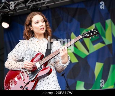 Newport, Rhode Island. 4 agosto 2024. Laufey partecipa al Newport Jazz Festival, sul palco di Fort Adams Park. @ Veronica Bruno / Alamy Live News Foto Stock