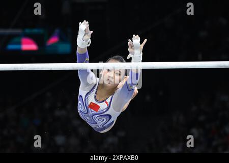 Parigi, Francia. 4 agosto 2024. Qiyuan Qiu ( CHN ), ginnastica artistica, bar irregolari femminili finale durante i Giochi Olimpici di Parigi 2024 il 4 agosto 2024 all'Arena Bercy di Parigi, Francia - foto Federico Pestellini/Panoramic/DPPI Media Credit: DPPI Media/Alamy Live News Foto Stock