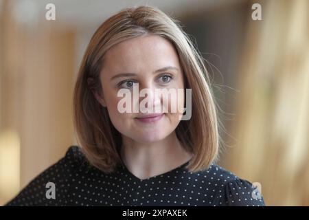 Foto datata 30/04/24, di Mairi McAllan al Parlamento scozzese di Edimburgo. Mairi McAllan ha dato alla luce un figlio, il segretario di Net Zero ha annunciato, e ha detto che lei e suo marito Iain erano "completamente innamorati", annunciando che Somhairle John McAllan-Renwick era nato venerdì 2 agosto, con un peso di 9 kg 2 oz. Data di pubblicazione: Lunedì 5 agosto 2024. Foto Stock