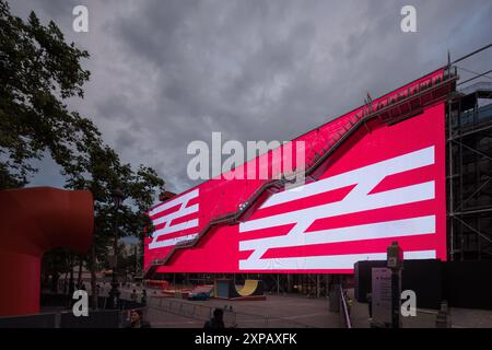 Parigi, Centre Pompidou, Werbefassade // Parigi, Centre Pompidou Foto Stock