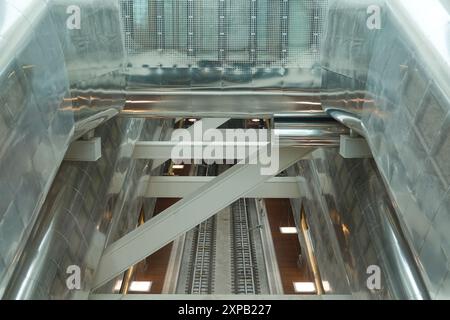 Parigi, RER e, stazione porte Maillot, Architektur von Agence Duthilleul // Parigi, RER e, stazione porte Maillot, architettura di Agence Duthilleul Foto Stock