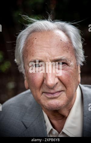 Michael Winner, fotografato nella sua villa di Kensington, Foto Stock