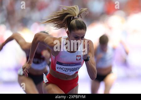 Parigi, Francia. 5 agosto 2024. Natalia Kaczmarek, polacca, gareggia durante il 400 primo turno femminile di atletica leggera ai Giochi Olimpici di Parigi 2024, a Parigi, in Francia, 5 agosto 2024. Crediti: Li Jing/Xinhua/Alamy Live News Foto Stock