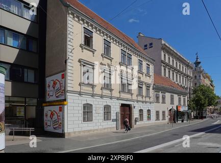 Wien, ehemaliges Hotel Goldenes Lamm, Wiedner Hauptstraße 8 // Vienna, ex Hotel Goldenes Lamm *** Vienna, ex Hotel Goldenes Lamm, Wiedner Haup Foto Stock