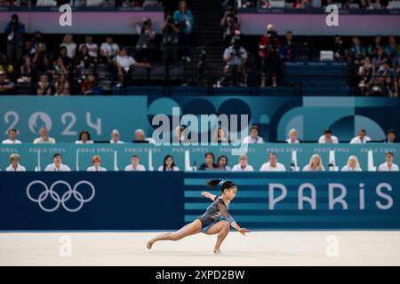 Parigi, Francia. 5 agosto 2024. La giapponese Rina Kishi gareggia nella finale di ginnastica artistica femminile durante i Giochi Olimpici di Parigi 2024 alla Bercy Arena di Parigi, il 5 agosto 2024. Foto di Eliot Blondet/ABACAPRESS. COM credito: Abaca Press/Alamy Live News Foto Stock