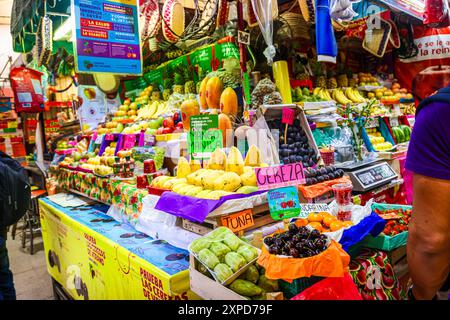 Città di Coyoacán, uno dei più importanti centri turistici di città del Messico.​ ​ ​ (foto di Luis Gutierrez Norte Photo) Coyoacán pueblo, centro turísticos más importantes de la Ciudad de México.​ ​ ​ (foto di Luis Gutierrez Norte Photo) Foto Stock
