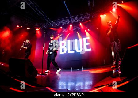 Milano, Italia. 15 aprile 2024. I Blue si esibiscono al Fabrique di Milano, il 15 aprile 2024. (Foto di Roberto Finizio/NurPhoto)0 credito: NurPhoto SRL/Alamy Live News Foto Stock